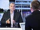 Josef Nosek, starosta Prahy 8 b�hem povodn� 2002, hostem po�adu Rozst�el.