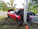 Nehoda vozu znaky Chevrolet Camaro v hradeck Malovick ulici (6. 8. 2022)