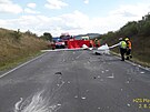 Na vjezdu do Rokycan spadl v�tro� na osobn� automobil. Pilot nep�e�il.