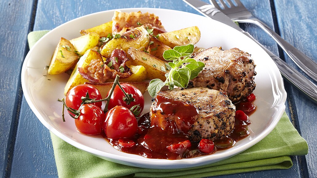 Ostré vepové medailonky