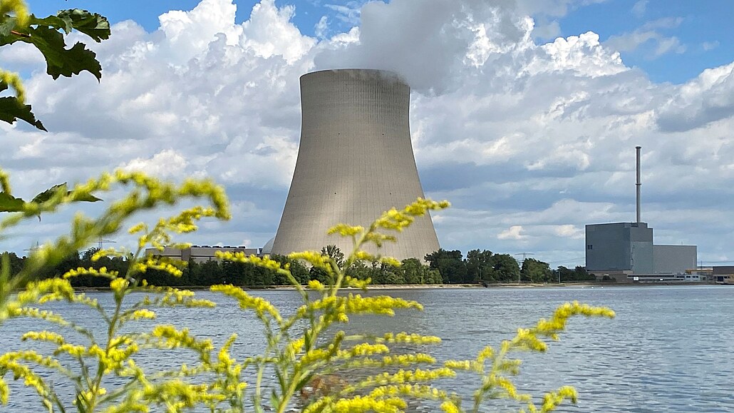 Jaderná elektrárna Isar 2 v Německu.