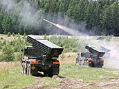 Raketomety RM-70 při střelbách ve vojenském výcvikovém prostoru Brdy (29....