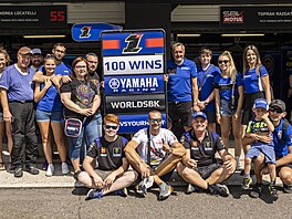 Yamaha slaví sté vítzství v WSBK