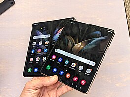 Samsung Galaxy Z Fold 4 a Galaxy Z Fold 3