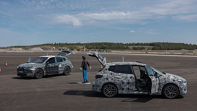 Nmeck automobilka BMW zahjila testovac provoz dokonen sti zkuebnho polygonu na Sokolovsku.