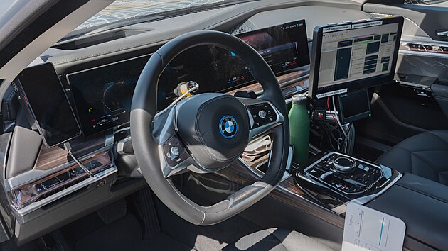 Německá automobilka BMW zahájila testovací provoz dokončené části zkušebního...