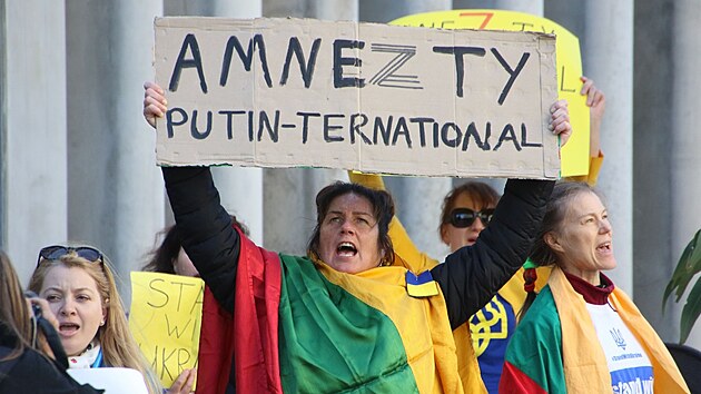 Protesty proti lidskoprávní organizaci Amnesty International kvůli zprávě o... | na serveru Lidovky.cz | aktuální zprávy
