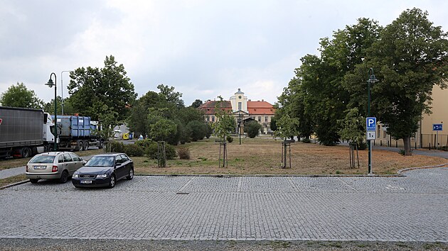Náměstí v Plzni-Křimicích mají během pěti let projít revitalizací.  (27. 7. 2022)