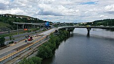 Kv�li úprav� technologií a p�vodn� neplánovaným krok�m p�i oprav�...