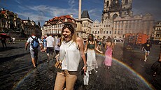 Teploty v �esku p�ekra�ují tropických 30 stup��. (4. srpna 2022)