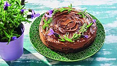 Czketový dort s čokoládou nejlépe chutná čerstvý, podávaný v pokojové teplotě.