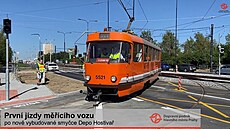 Do smyky se jako první vydal pomeran.