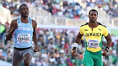 Letsile Tebogo z Botswany a Yohan Blake z Jamajky na mistrovství sv�ta v Eugene