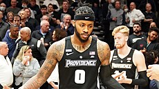 Nate Watson v dresu univerzity Providence