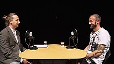 Roman Hubník (vpravo) při natáčení podcastu Z voleje