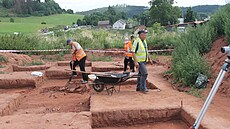 Archeologický výzkum na budoucím obchvatu Nové Paky se blíí ke konci. (2. 8....