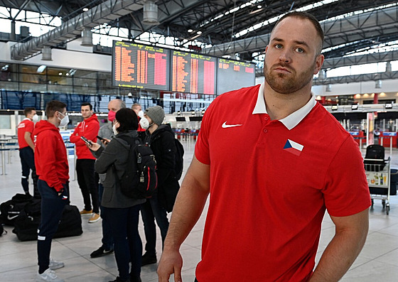 Tomá Stank ped odletem na atletické halové mistrovství svta v Blehradu v...