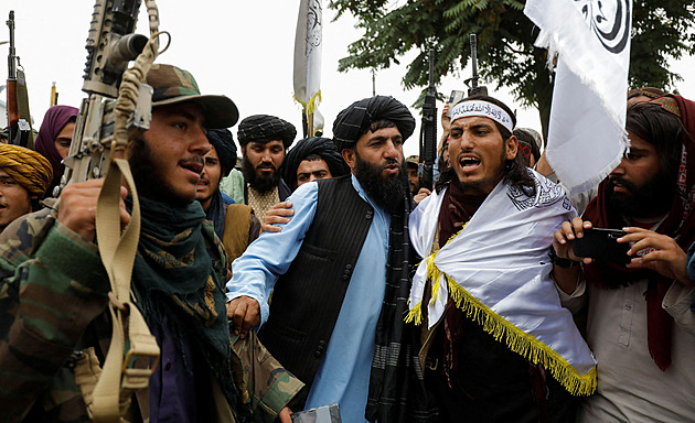Islámský stát v Afghánistánu sílí. Chystá útoky v Evropě, cílil na fotbal