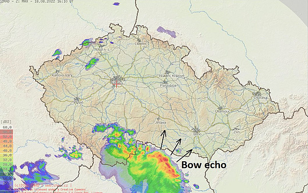 Z jihu dorazily do Česka silné bouřky, meteorologové varují před kroupami