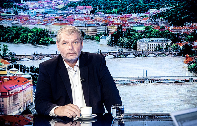 Nemáme vyhráno, voda může přicházet několik dní, říká ředitel Povodí Vltavy