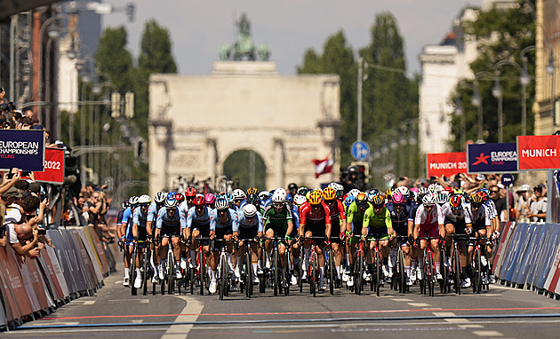 Hra o body a existenci. Proč v Austrálii chyběli Valverde i další cyklisté