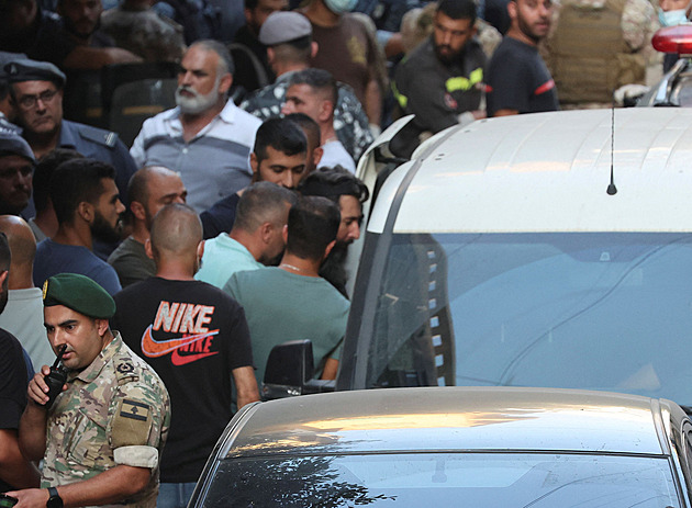 Policie zatkla Libanonce, jenž přepadl banku, aby si vybral své úspory