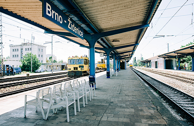 Po pestavb se idenické nádraí v Brn stane bezbariérovým, nyní se musí na...