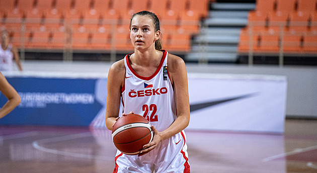 Hlavně trefovat šance, hlásí basketbalistka Čechová před osmifinále s Tureckem