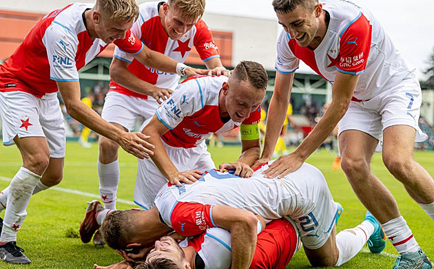 Slavia dala v derby rezerv Spartě čtyři góly, Líšeň zůstává stoprocentní
