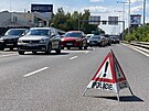 Dopravní nehoda sanitního vozu a chodce uzavela Rozvadovskou spojku u nájezdu...