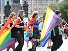 Úastníci prvodu hrdosti Prague Pride se scházejí na Václavském námstí. (13....