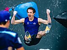 eský lezec Adam Ondra se na mistrovství Evropy v Mnichov raduje z vyeeného...