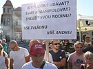 Pedseda hnutí ANO Andrej Babi se setkává s lidmi ve Stedoeském a Ústeckém...
