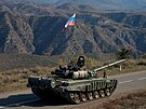 Ruský tank v Náhorním Karabachu (10. listopadu 2020)