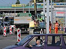 Opravy na k�i�ovatce ulic U Prazdroje a Jate�n� v Plzni komplikovaly dopravu....