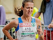 Tereza Hrochová na trati maratonu na mistrovství Evropy v Mnichově