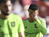 Cristiano Ronaldo, hvězda Manchesteru United, během nepovedeného utkání na...
