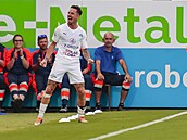 Milan Petržela ze Slovácka se raduje z gólu v play off Konferenční ligy proti...