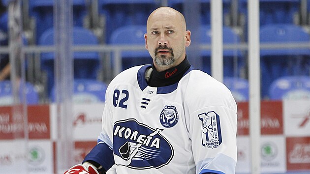 Bývalý hokejový útočník Tomáš Divíšek se představil v benefičním utkání dvou generací Komety Brno.