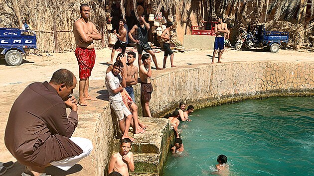 V tak zvaném jezírku Kleopatry se dnes koupe hlavně místní omladina. Dříve se v ní rituálně myly nevěsty před svatebním obřadem.