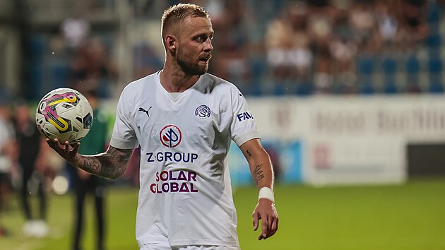 Petr Reinberk  ze Slov�cka  v play off Konferen�n� ligy proti AIK Stockholm.