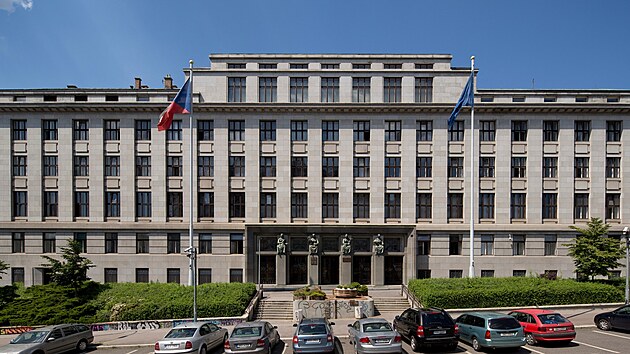 Budova ministerstva zem�d�lstv� u pra�sk�ho n�b�e�� Ludv�ka Svobody.
