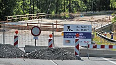 Práce na rekonstrukci mostů u Kfel se vůli problémům dodavatele zastavily.