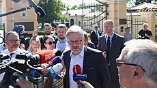 Premiér Petr Fiala před jednáním vlády na zámku Liblice u Mělníka. (16. srpna...