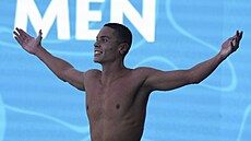 Rumunský plavec David Popovici překonal světový rekord ve finálovém závodě na...