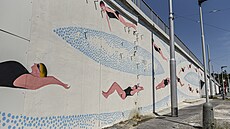 Mural na tramvajovém obratiti Nádraí Hostiva vytvoil umlec David Mazanec....