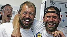 Hned dvakrát bhem své hráské kariéry zail Michal Veselý (vpravo) radost z...