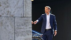 Ministr financí Christian Lindner se úastní tiskové konference, aby pedstavil...