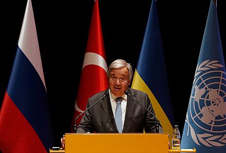 éf OSN António Guterres na istanbulské tiskové konferenci týkající se vývozu...