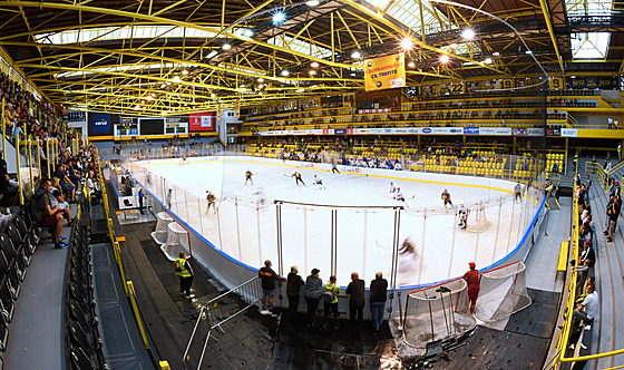 Upravené uí kluzit na Zimním stadionu Ivana Hlinky.